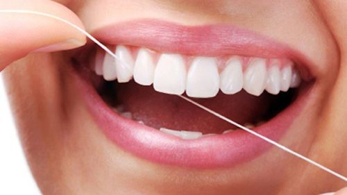 Cạo vôi răng có tác dụng gì?