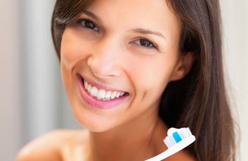 Hướng dẫn sử dụng thuốc tẩy trắng răng tại nhà Hướng dẫn sử dụng thuốc tẩy trắng răng tại nhà
