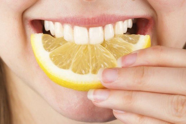 Làm thế nào để răng trắng sáng trở lại? 2