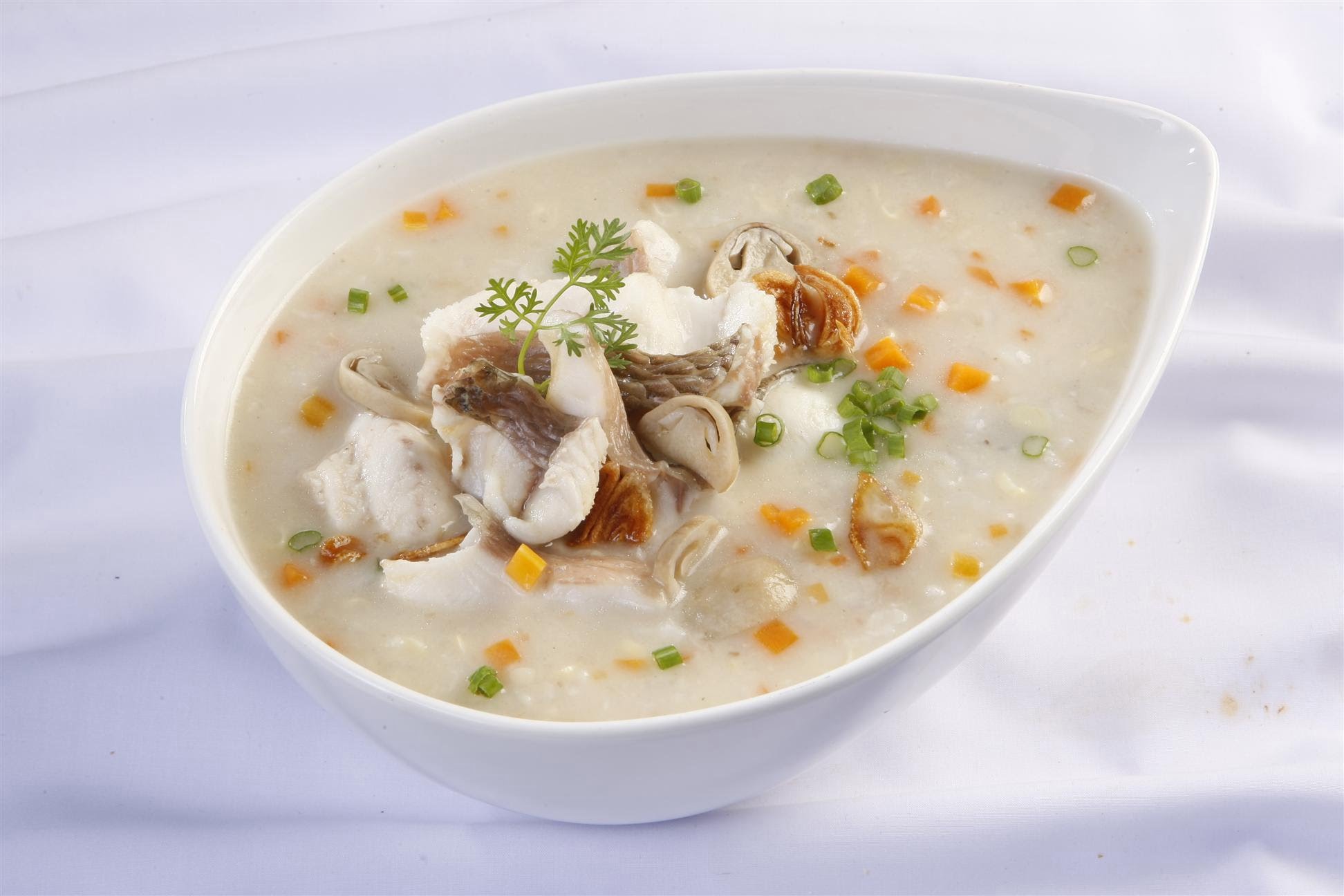 Chỉnh nha tháo lắp có ốc nong rộng Chỉnh nha tháo lắp có ốc nong rộng