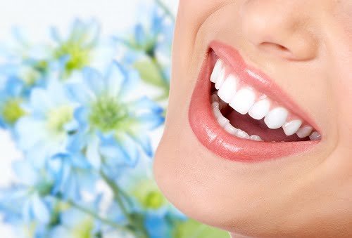 Tẩy trắng răng plasma có hại không? Lưu ý khi thực hiện 3 Tẩy trắng răng plasma có hại không? Lưu ý khi thực hiện 3